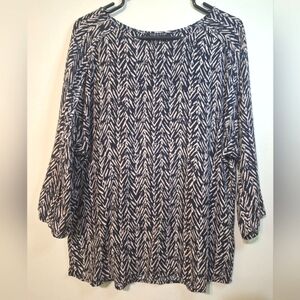 Viz a Viz small 100% viscose 3/4 sleeve tribal print tan black tunic